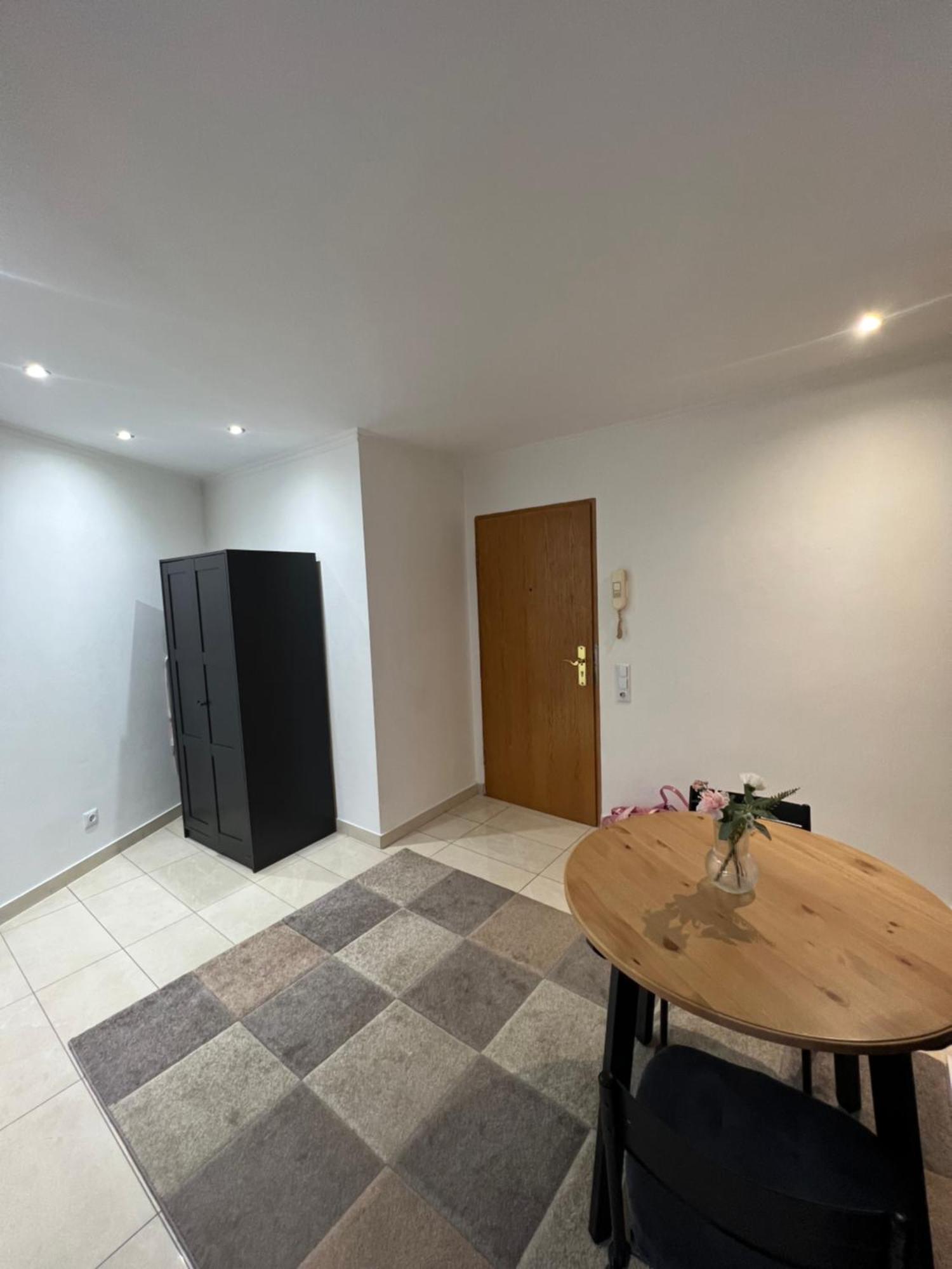 Tmj 3 Apartment